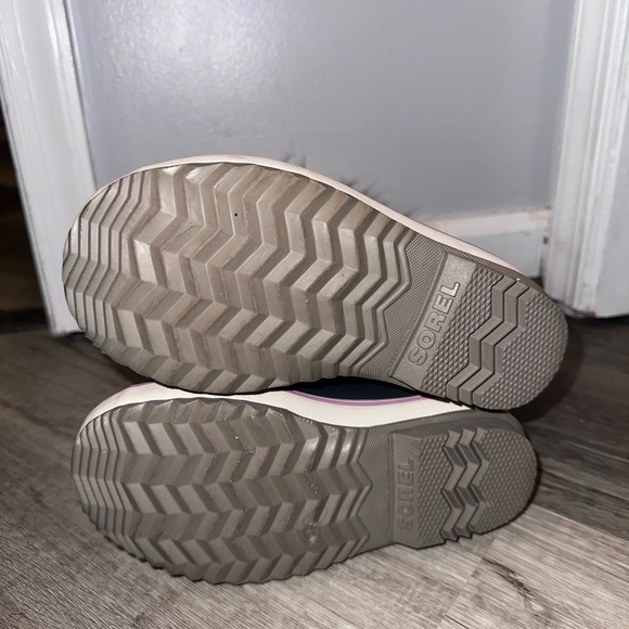 Sorell girls snow boots size 1Y - Picture 5 of 6